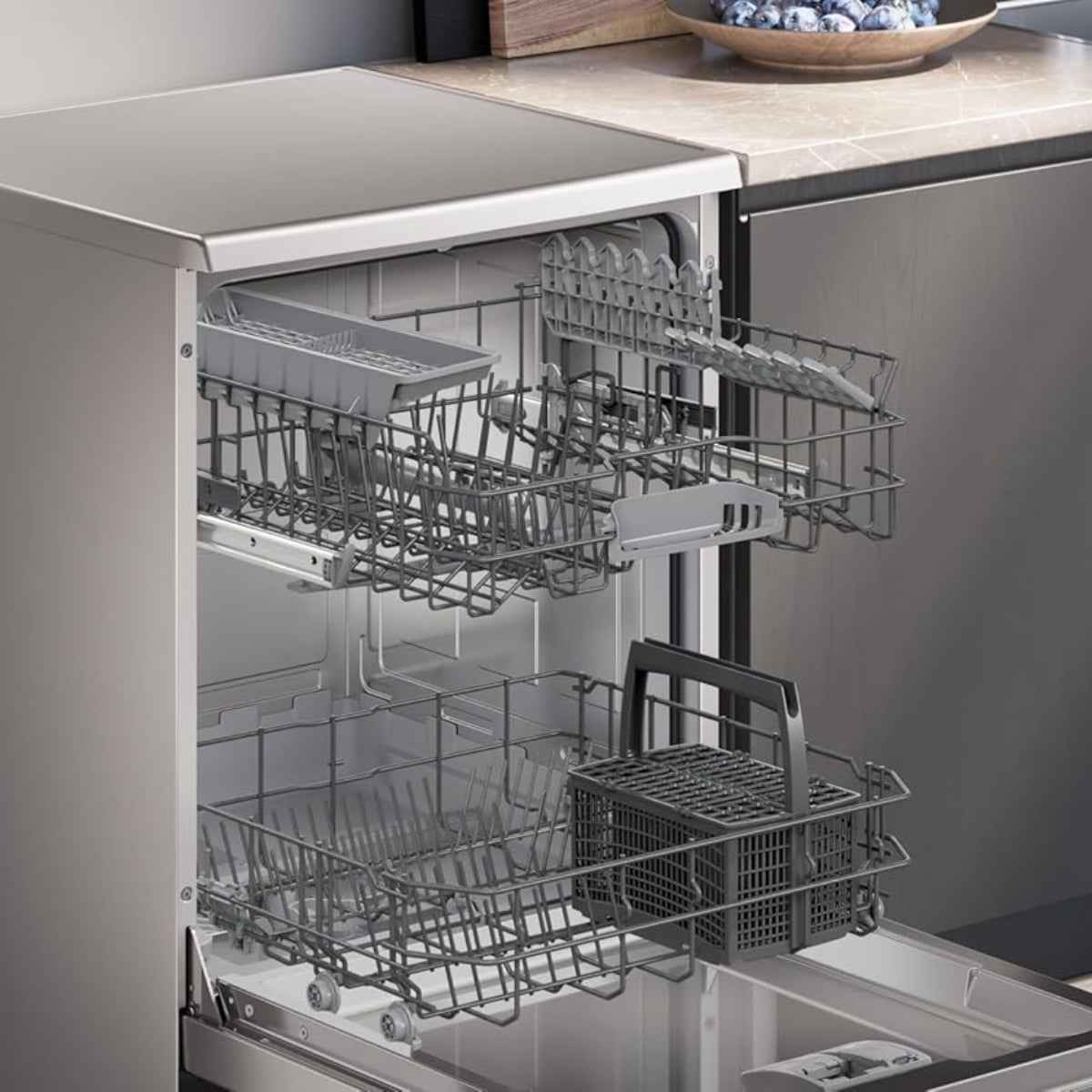 Siemens iQ100 Free-Standing Dishwasher SN216I00AM, Vario Speed, Rack Matic, Hygiene Plus Motion, Inherent Heat Drying System, Brushed Steel Anti-Fingerprint