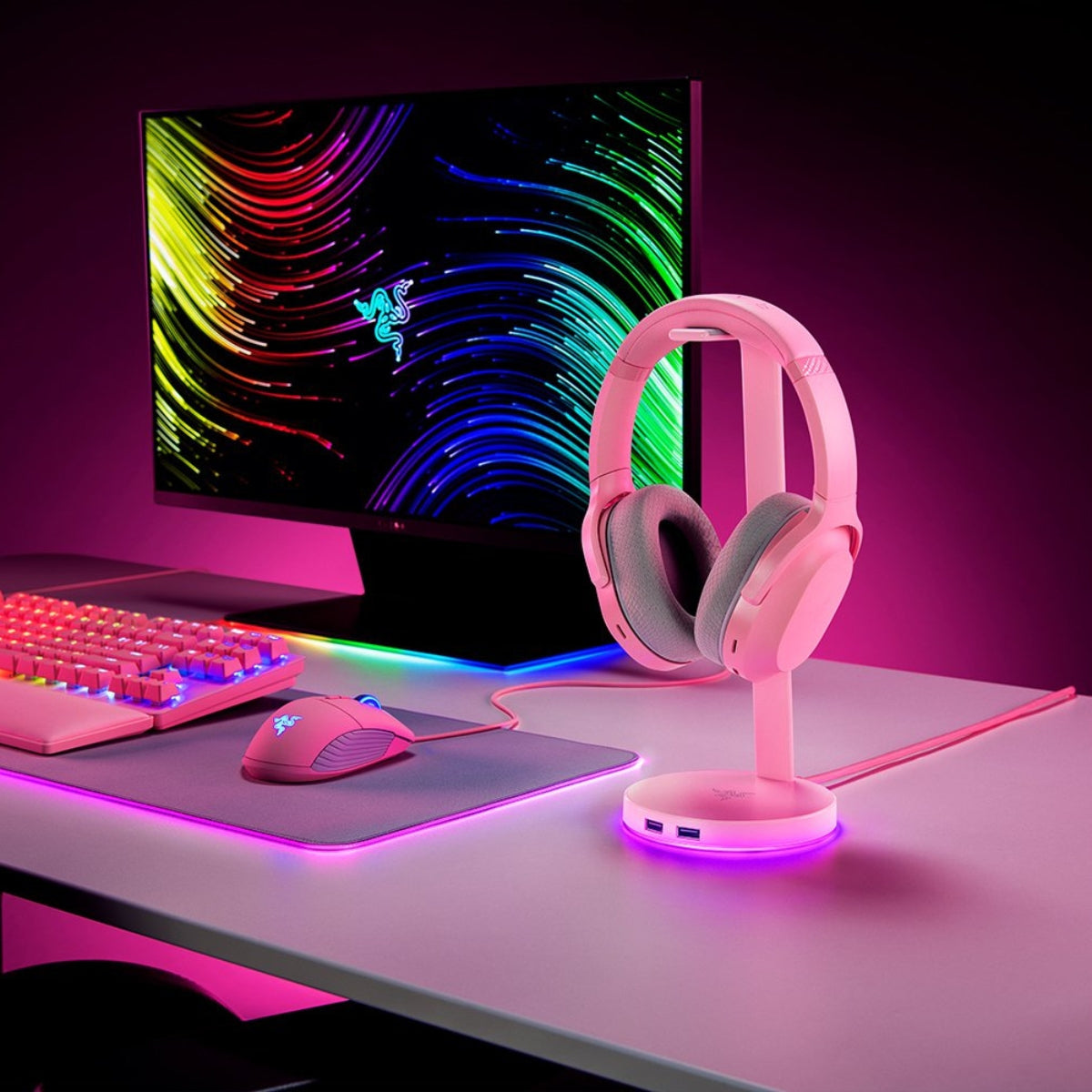 Razer Base Station V2 RC21-01510200-R3M1 Quarz Pink Chroma Headset Stand with USB 3.1 and 7.1 Surround Sound