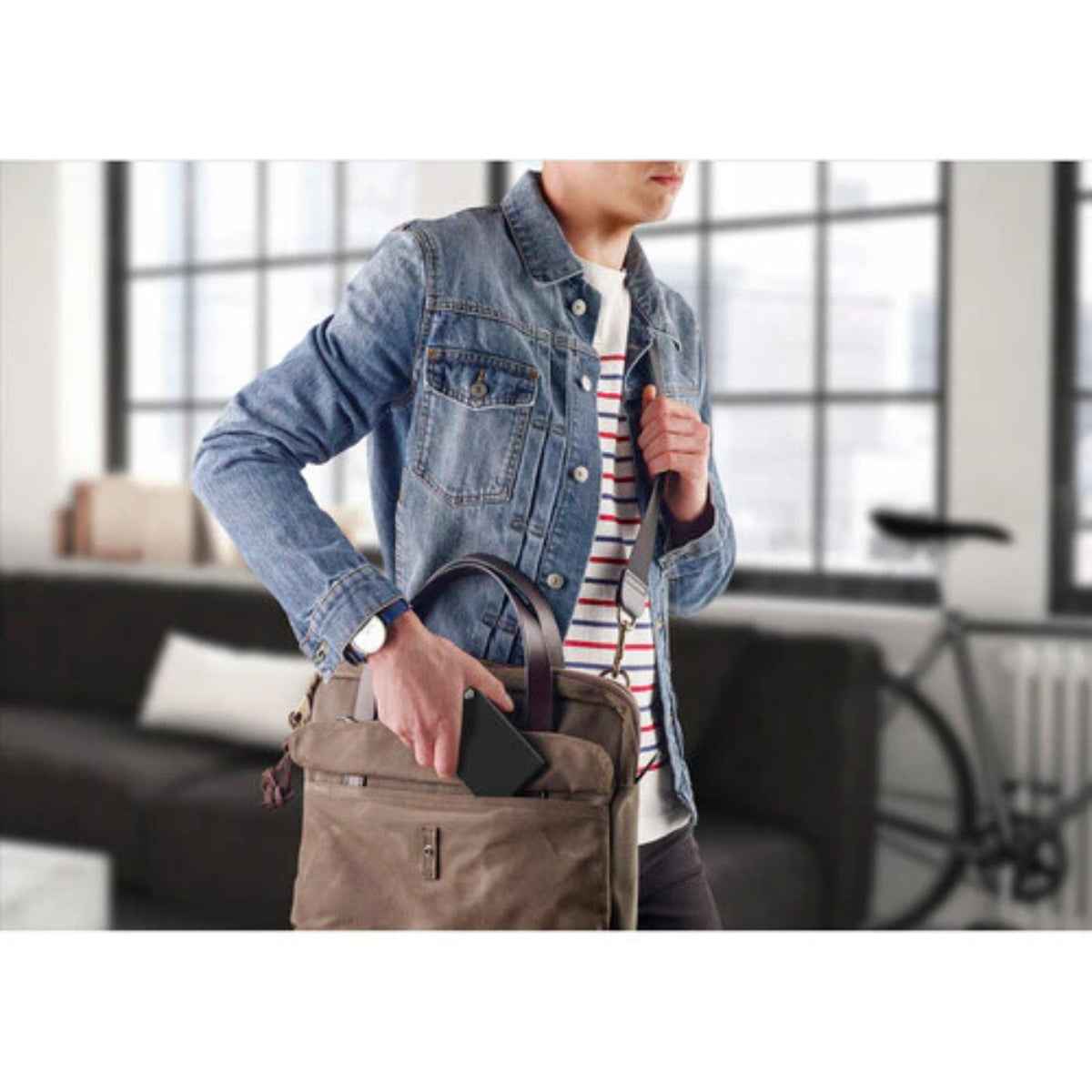 Seagate One Touch 4 TB — USB 3.2 (Gen 1) Portable External Hard Drive (Black)-STKC4000400