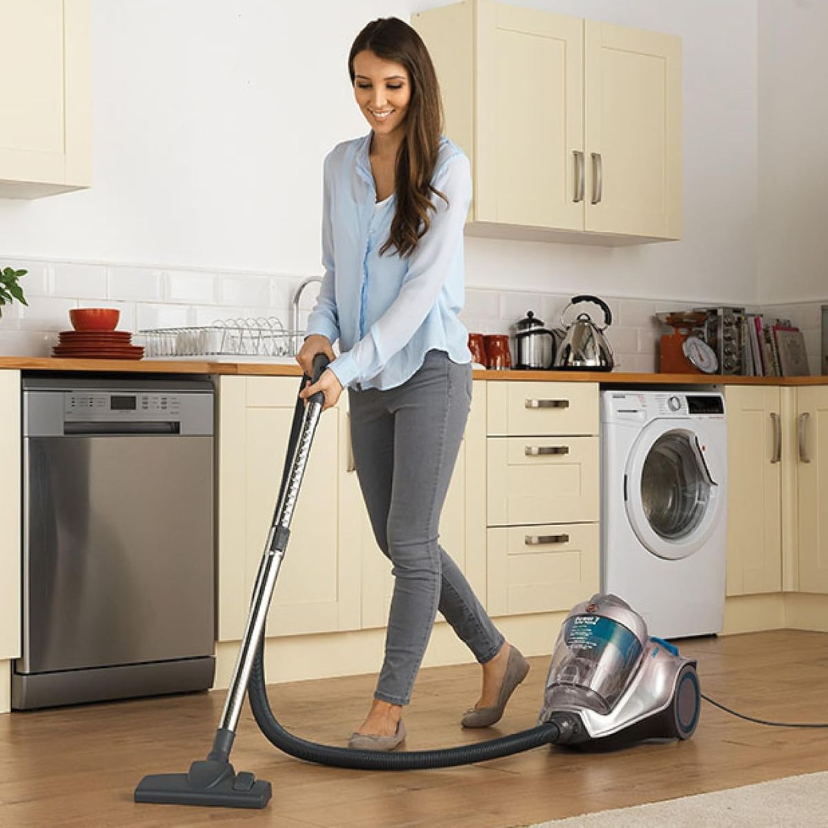 Hoover Power 7 Canister Vacuum Cleaner – 2400W, 4L Capacity, Cyclonic Cleaning | HC84-P7A-ME