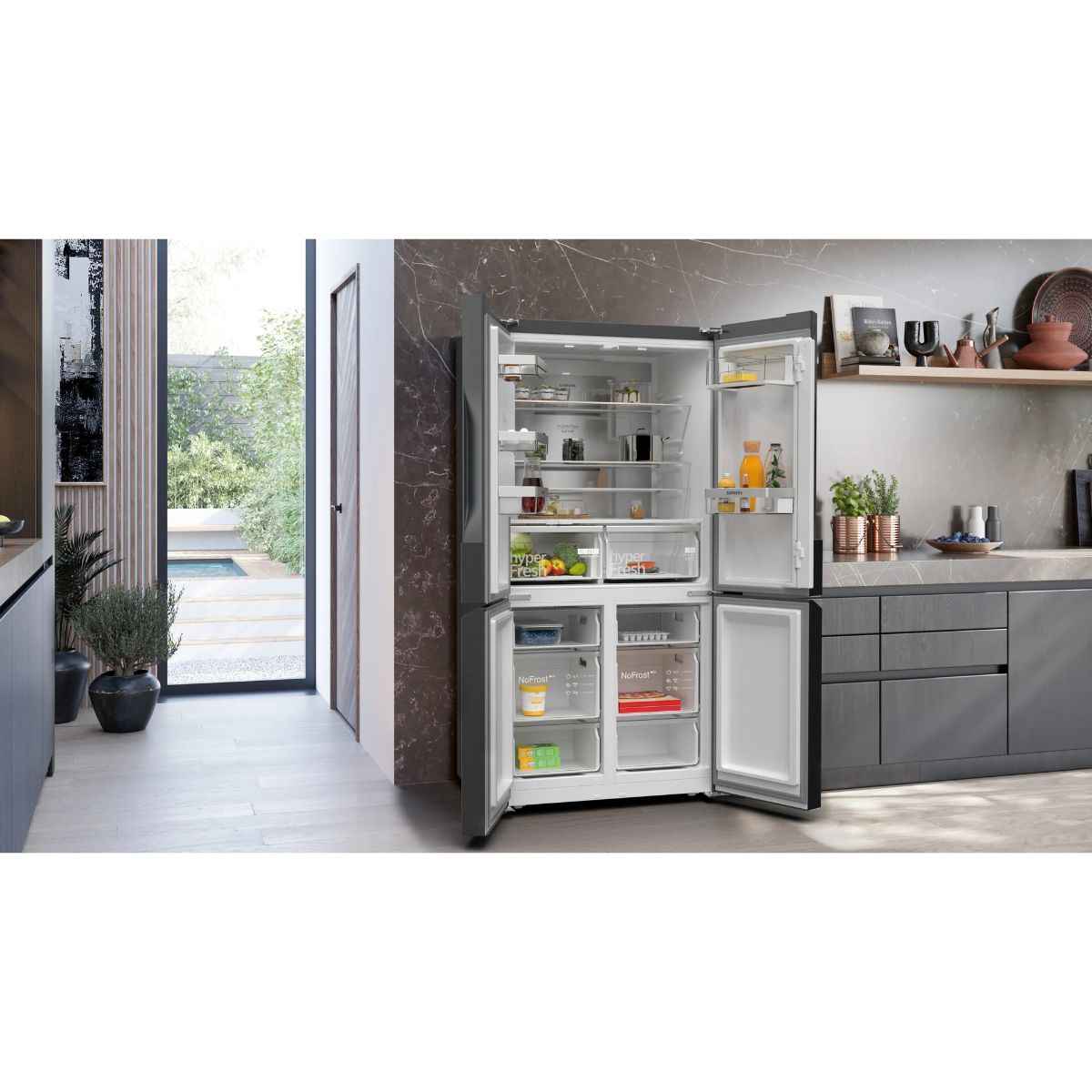 Siemens iQ300 French Door Bottom Freezer Refrigerator 605L