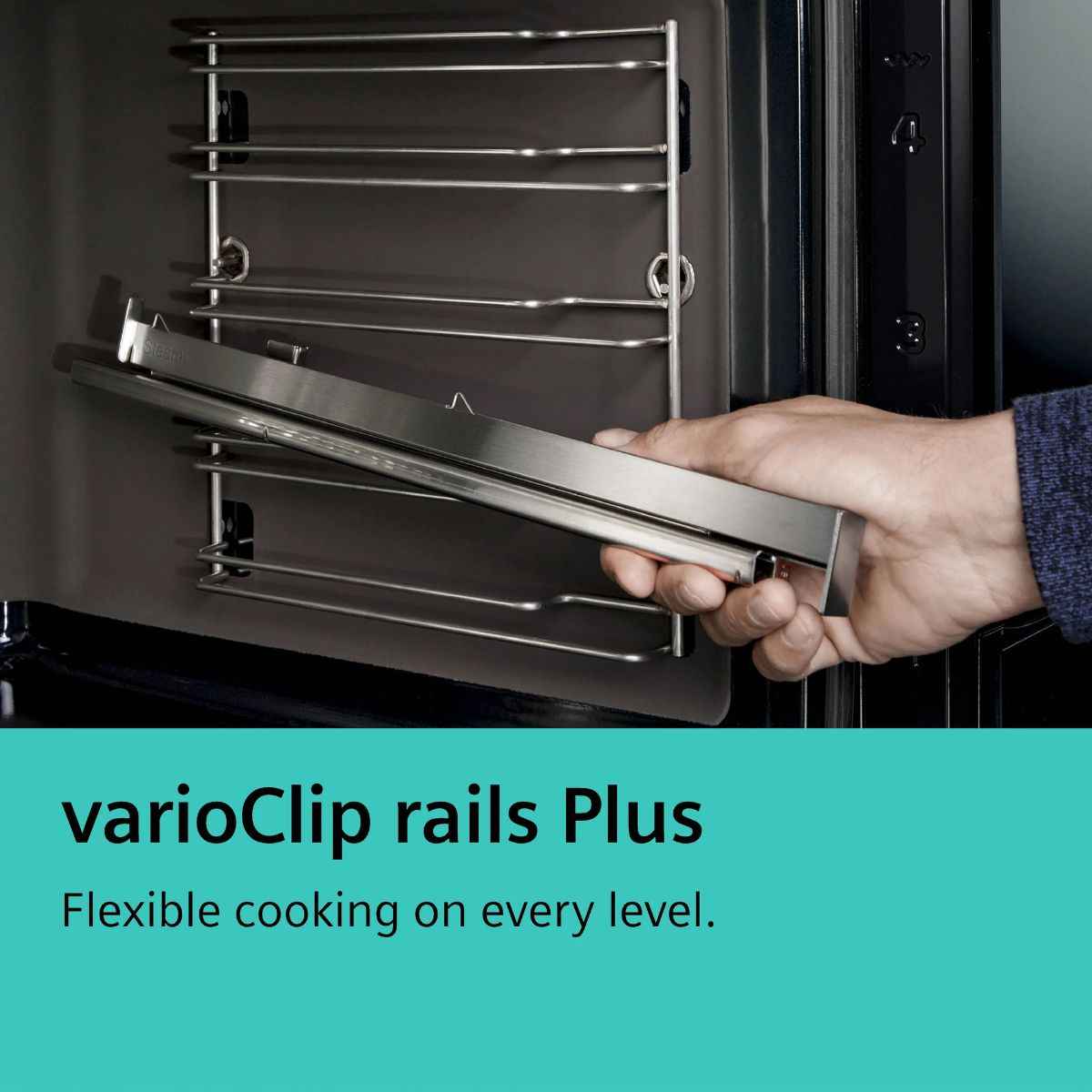 Siemens iQ700 Built-In Combi Steam Oven with Sous-Vide Function, Black (Model HS958GED1B)