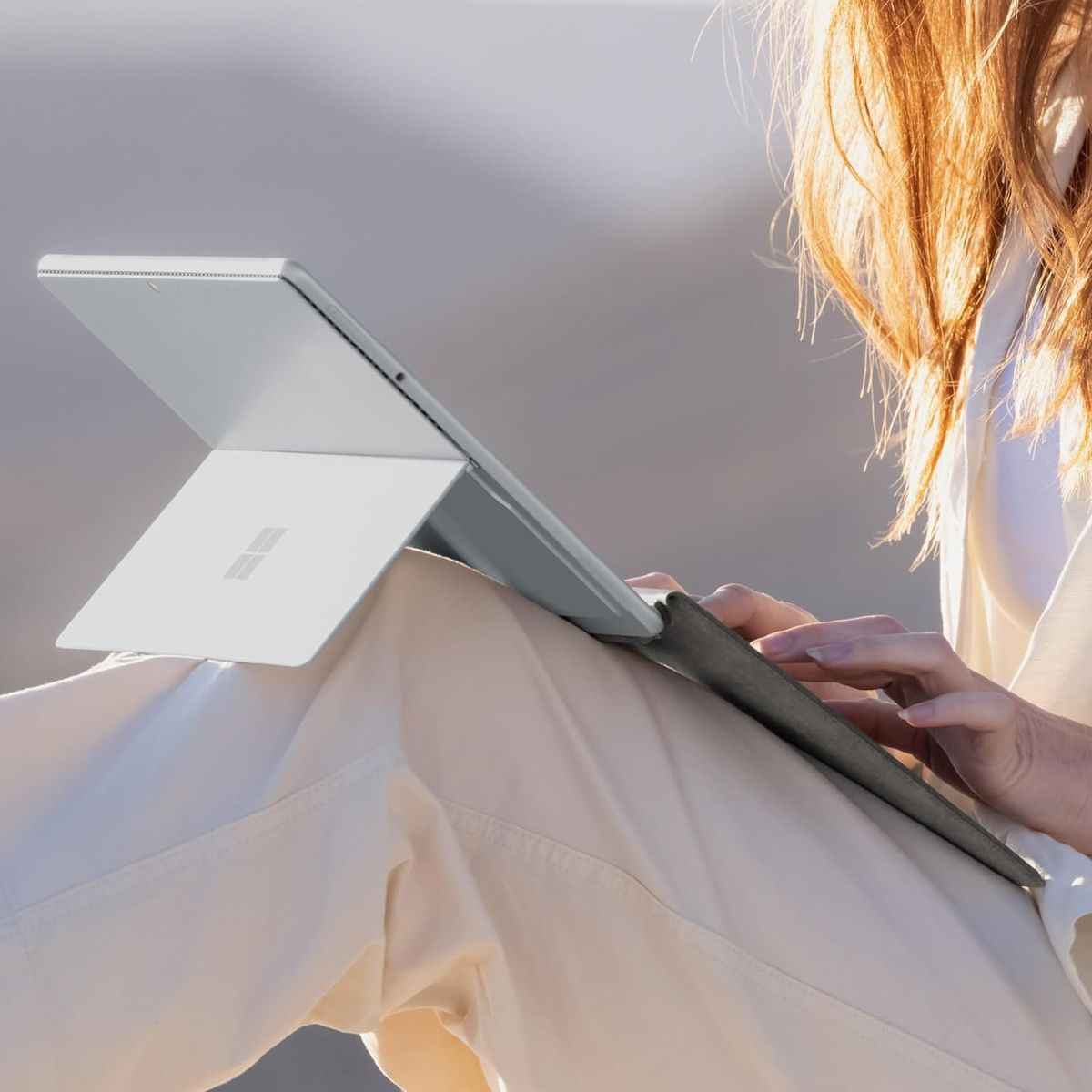 Microsoft Surface Pro 13" Keyboard, English/Arabic Layout, Compatible with Surface Pro (11th Edition), Surface Pro 9, or Surface Pro 8, Platinum | 8XA-00251