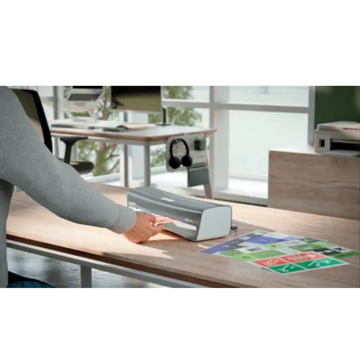 Leitz iLam Office A4 Laminator – Fast Warm-Up, 80–125 Microns, Compact Design, Silver/White | LE72511084
