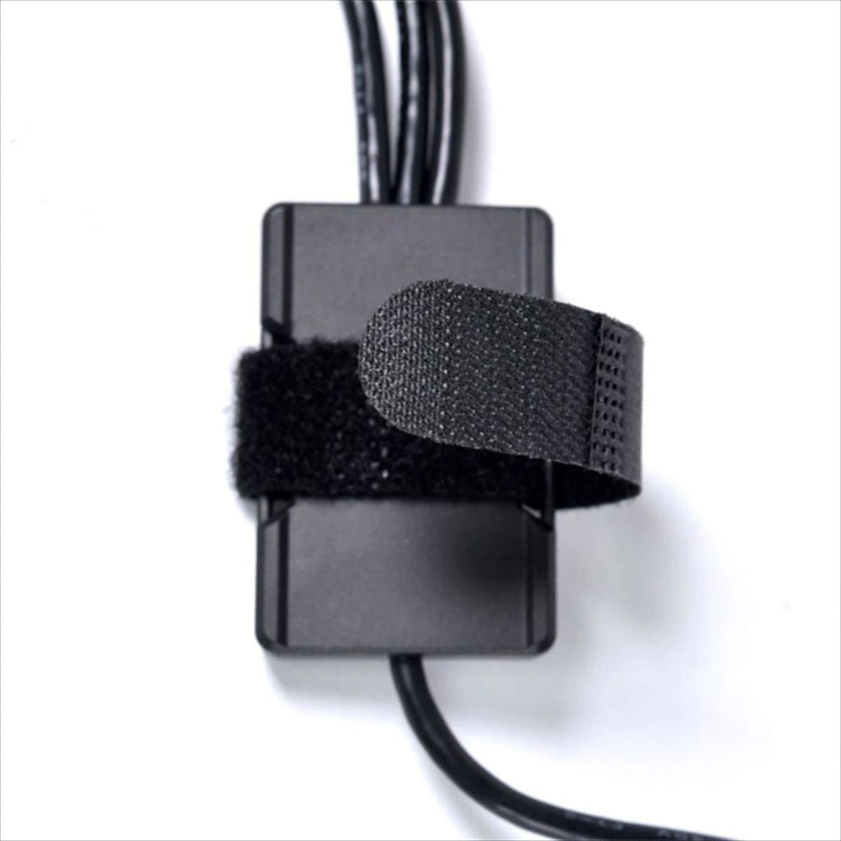 Lian Li USB 2.0 1 to 3 Hub | Connect Up to 3 USB 2.0 Devices | Stable Signal | Compatible with Lian Li Controllers | Black | PW-U2HB