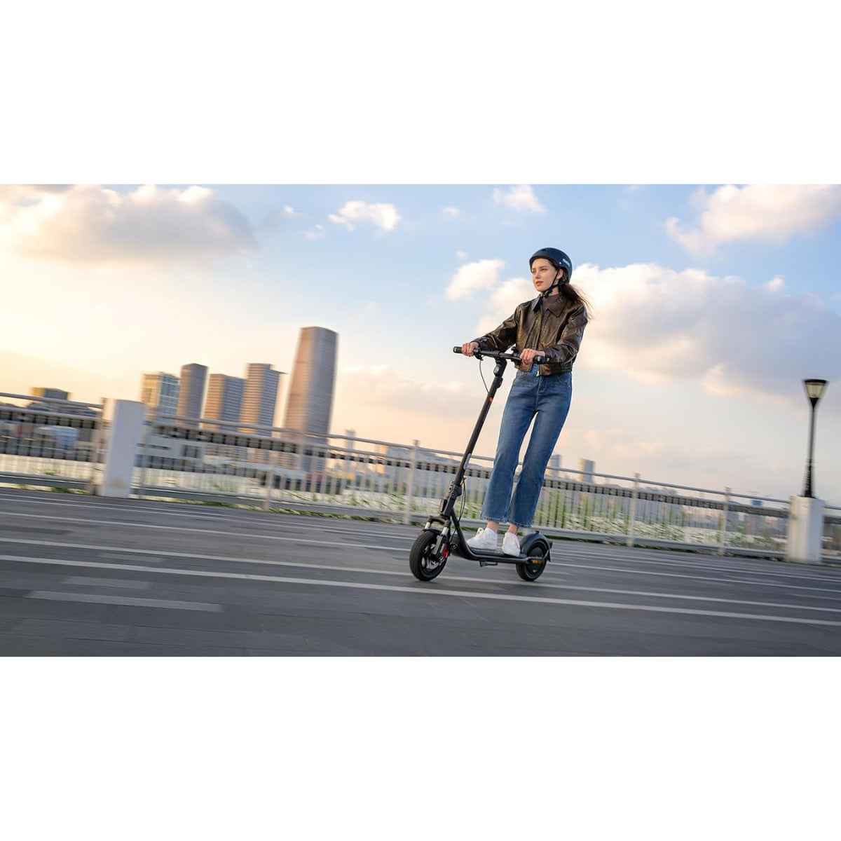 Segway 900W F2 Pro II  Ninebot Kickscooter – Long-Range & High Power for Rides