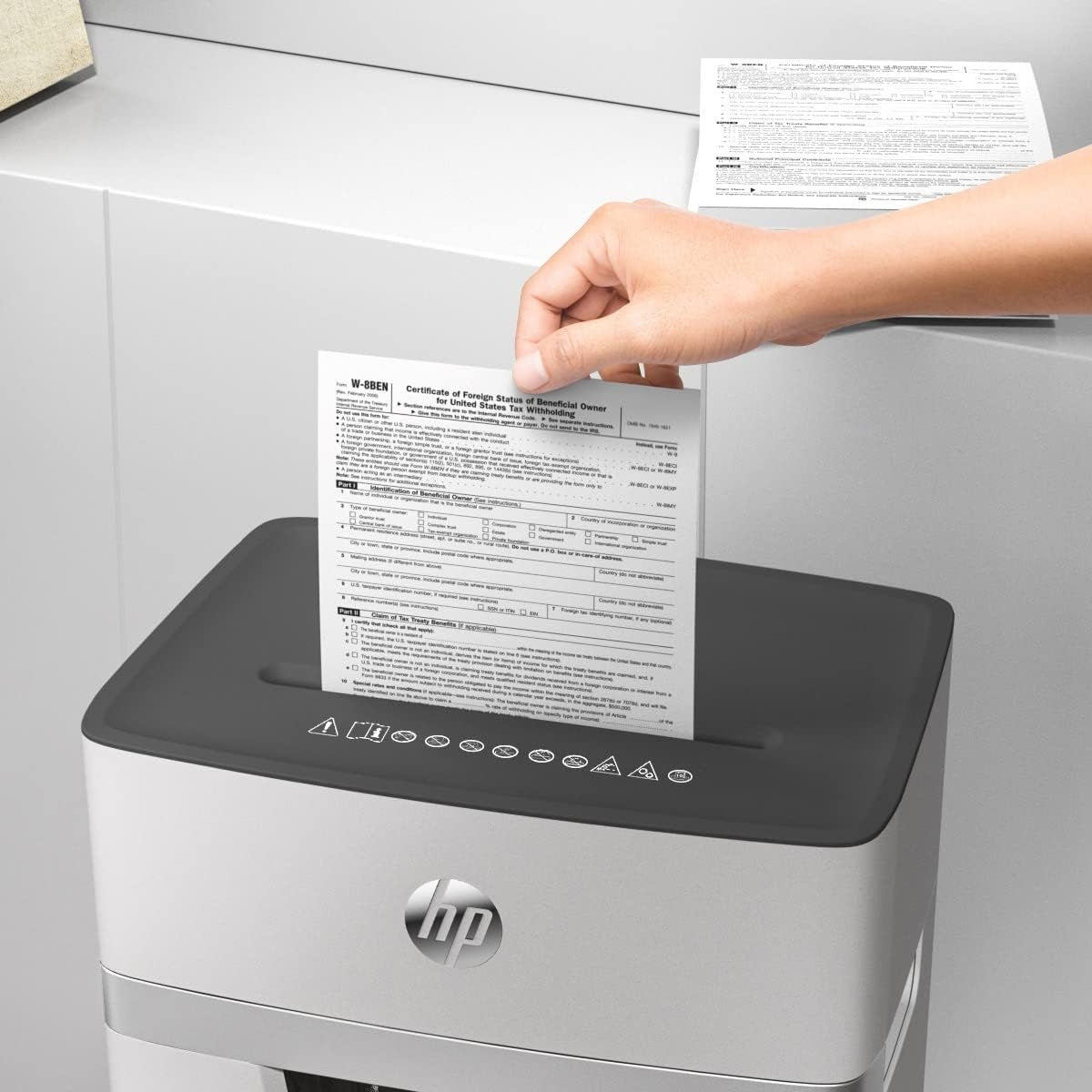 HP OneShred 10MC 2804 – Micro-Cut Paper Shredder (10-Sheet / P-5 Security)
