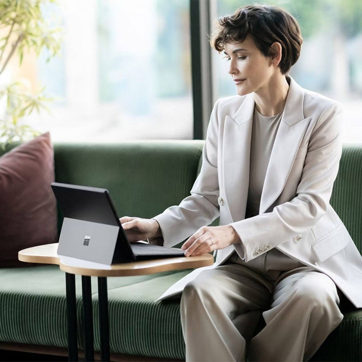 Microsoft Surface Pro Keyboard With Slim Pen, , Surface Pro (11th Edition), 10 for Business, 9, 8 & X, English - Arabic Layout, Black