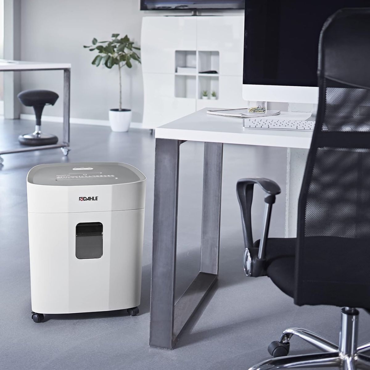 Dahle PaperSAFE 420 Paper Shredder | 15-Sheet Cross-Cut | Oil-Free | Jam Protection | Home & Office | Grey | DHL 23420-16633