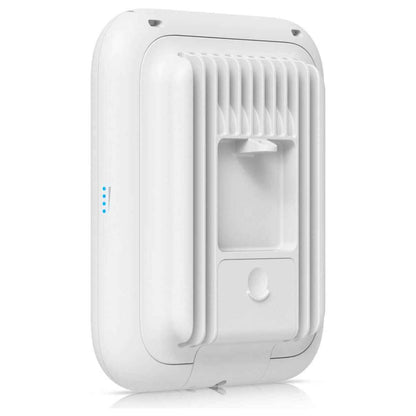 Ubiquiti U7 Pro Outdoor Access Point, Wi-Fi 7 Standard, 6 Spatial Streams, Up to 5.8 Gbps (6 GHz), Wireless Meshing, 465 m² Coverage | U7-PRO-OUTDOOR