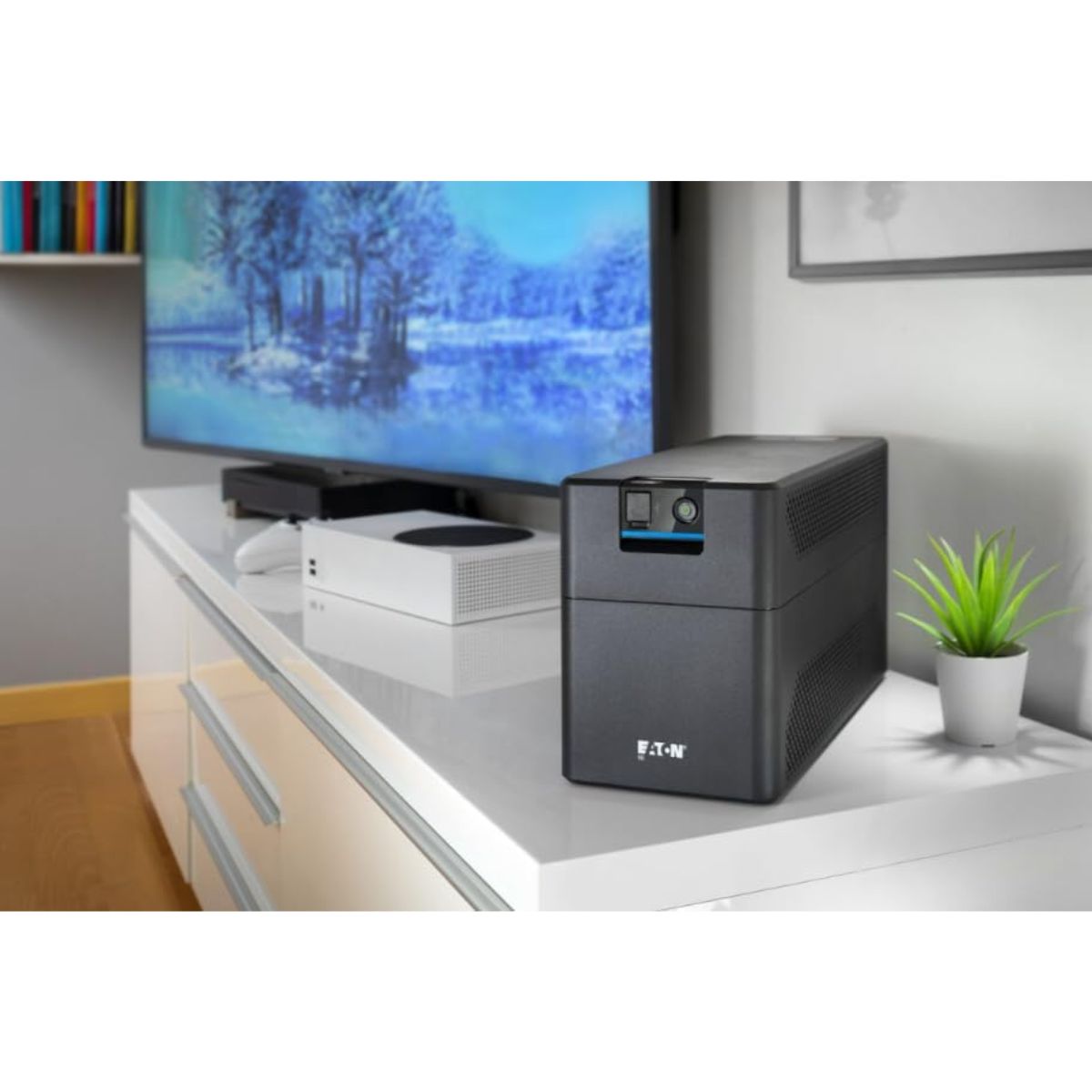 Eaton 5E900UI 5E Gen2 UPS USB IEC – 900VA / 480W, 4× C13 Outputs, Tower Design