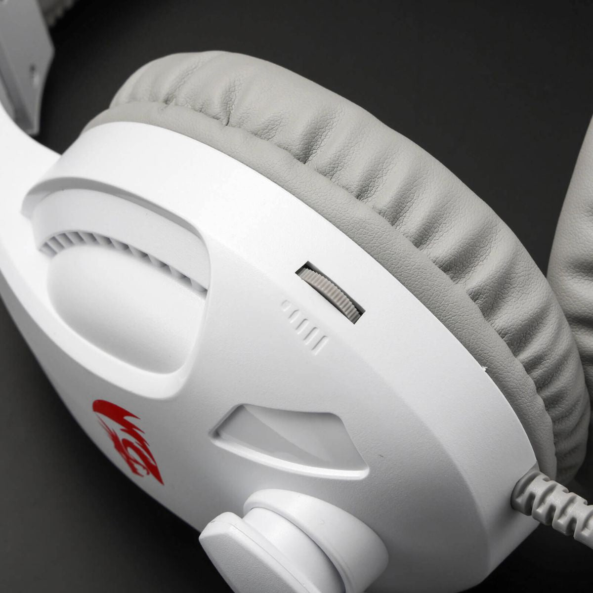 Redragon H211W Cronus Gaming Headphones, 40mm Sound Unit, Surround Sound, Flexible Mic, Noise-Cancelling Mircophone, Dynamic RGB Backlight, Wired Connectivity