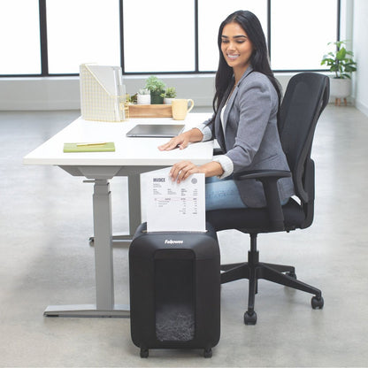Fellowes Powershred LX85 Cross-Cut Shredder | P-4 | 12-Sheet Capacity | 4 × 40mm | 5-Gallon Bin | Black | 4400401