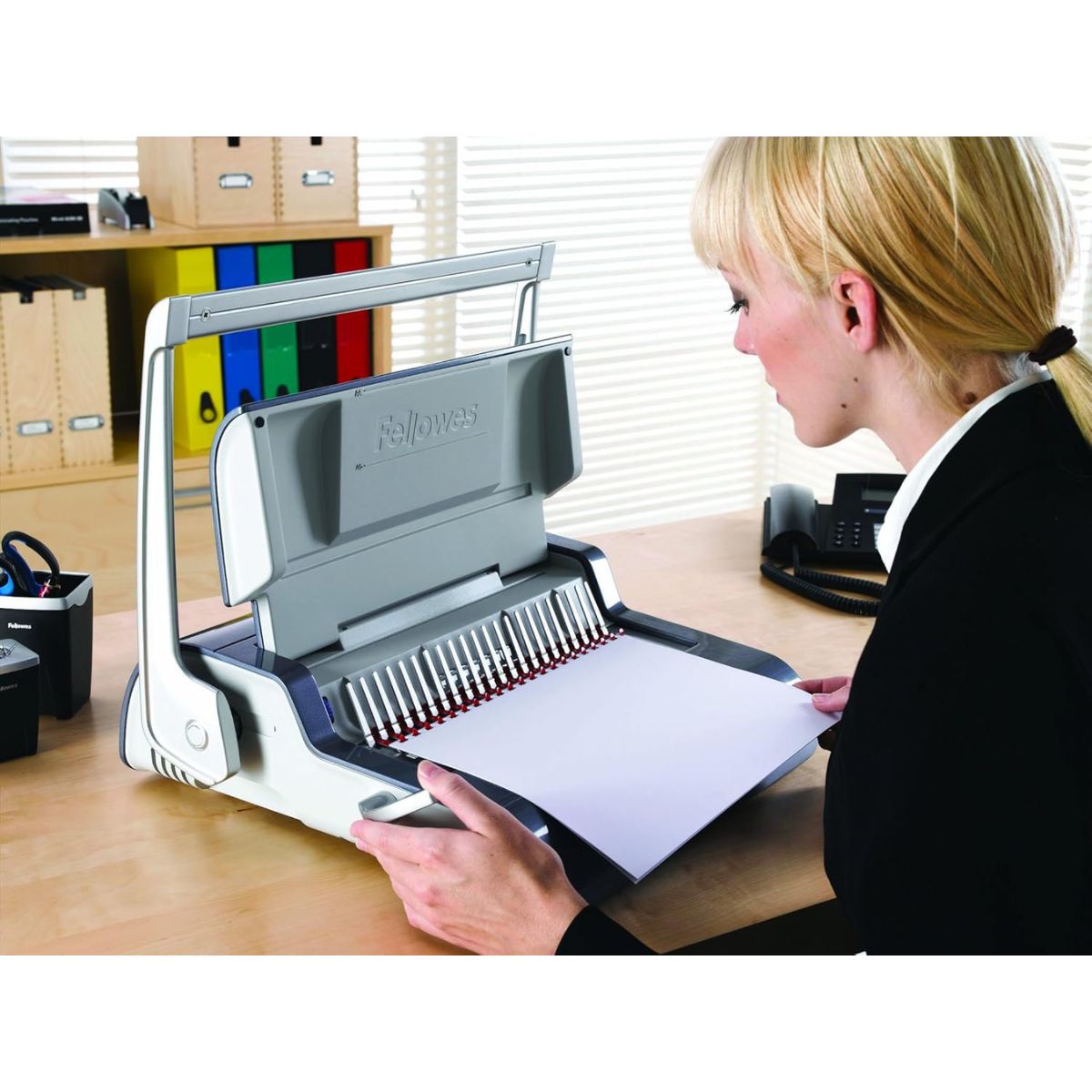 Fellowes Quasar+ 500 Manual Comb Binding Machine | 25 Sheet Punch Capacity | 500 Sheet Binding Capacity | 50mm Comb Size | Heavy-Duty Office Binder | Grey