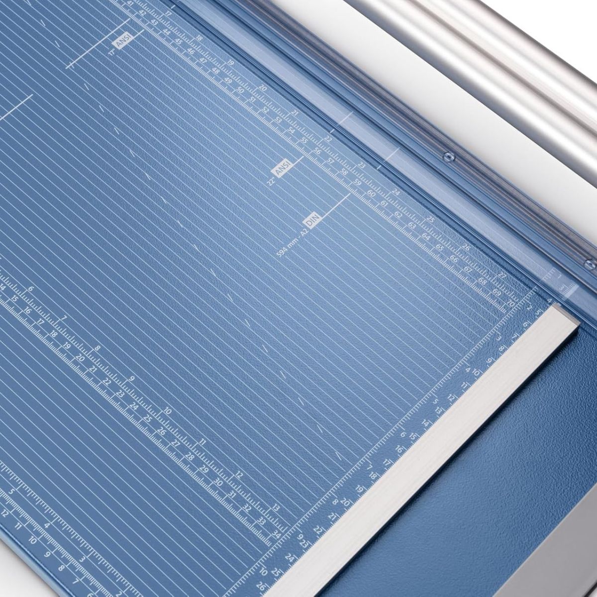 Dahle 554 Professional Rotary Trimmer | 71.1 cm Cut Length | 20 Sheet Capacity | Self-Sharpening | Dual Guide Bar | Automatic Clamp | German Engineered | DHL 00554-15002